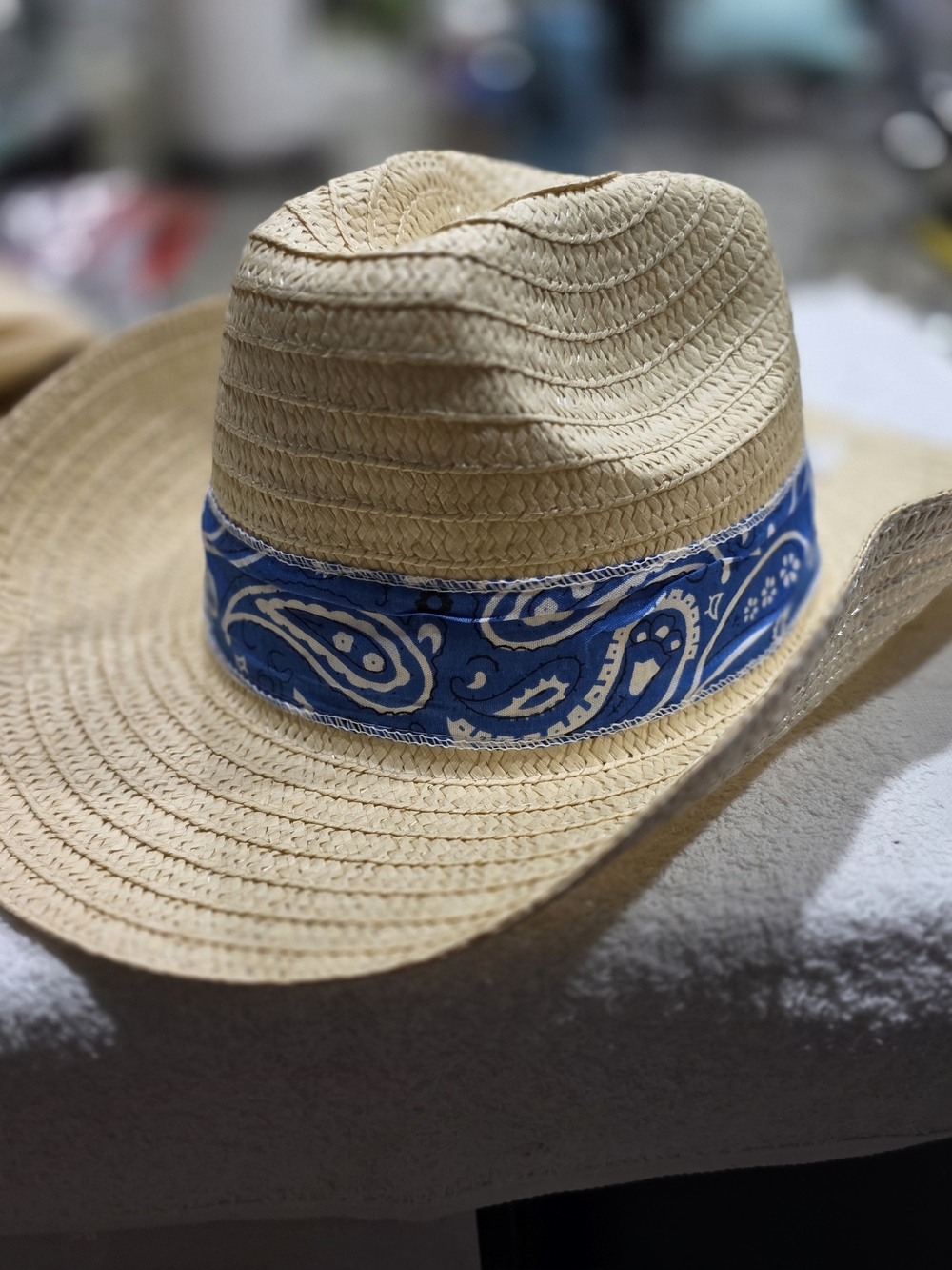 NWT Cowboy Hat With Blue Paisley Bandana Trim Adult